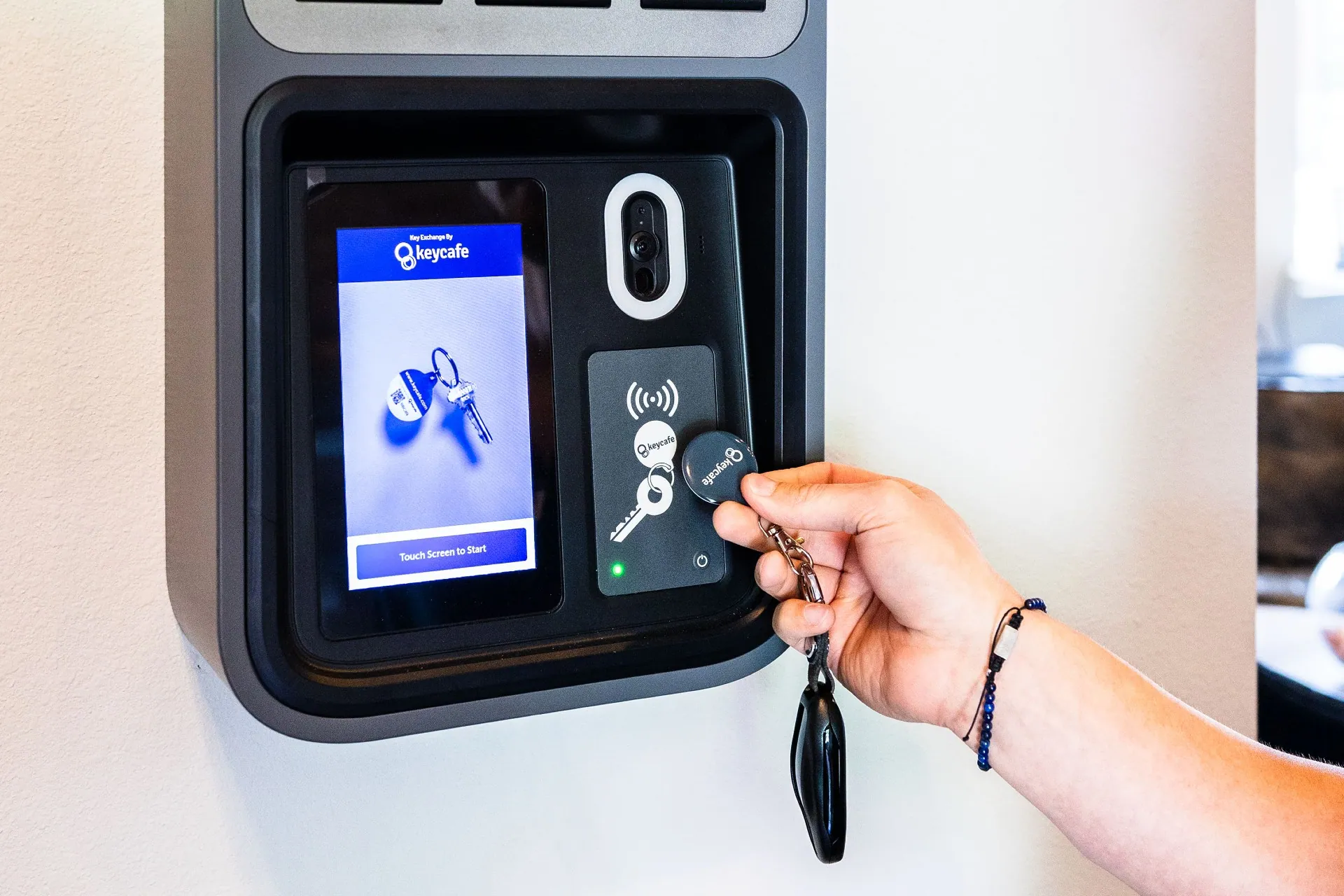 Close up of scanning a Keycafe fob at the SmartBox